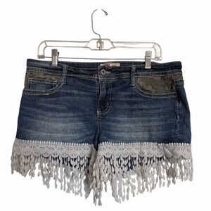 LEI Ashley‎ Low Rise Denim Shorts Women 13 Blue Camo Crochet Lace Fringe Boho